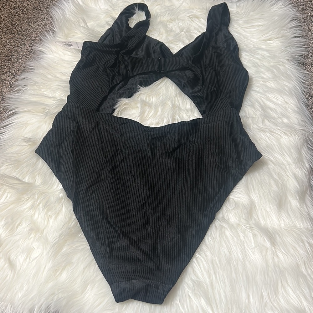 NWT PINK Victoria’s Secret Black Twist It Cut Out One-Piece Swimsuit XXL - Picture 8 of 11